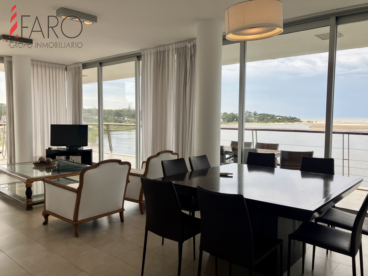 Apartamento en La Barra 3 dormitorios con balcón
