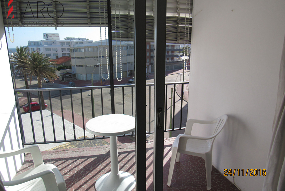 Apartamento en Península 2 dormitorios con balcón